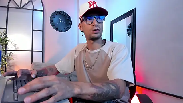 DrakeNeumann Live XXX-Chat