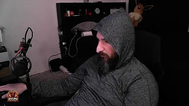 Pokazy przed kamerką – DevilPup75_