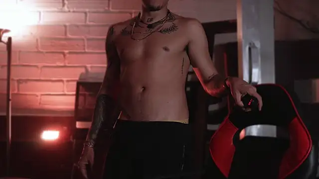 AlphaMasterXxx Live XXX Chat