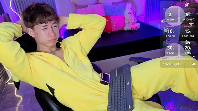 kaelwolf_tay Adlı Modelin Canlı XXX Sohbeti