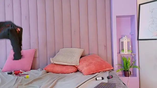 Meganlove__ – Naživo XXX chat