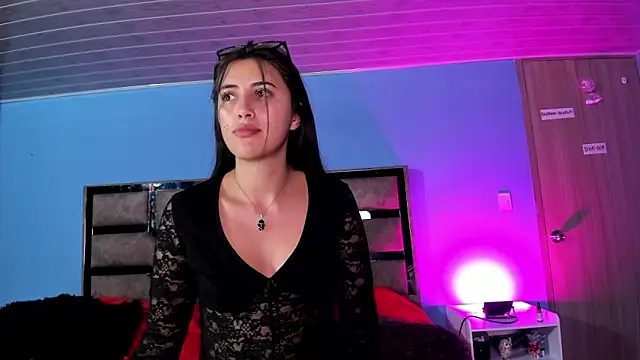 brenda_moris01 Adlı Modelin Canlı XXX Sohbeti