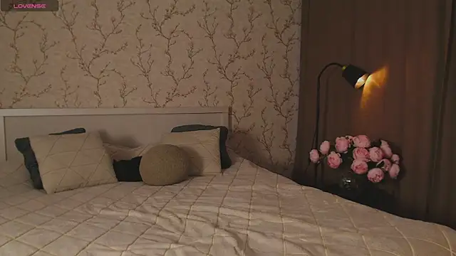 ly_lydia: онлайн-секс-чат