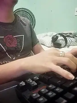 Guilhermekovaliosky 现场XXX聊天