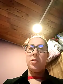 VIANKA_0917 élő XXX-chatje