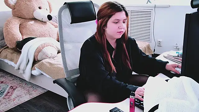 XXX chat uživo modela DiaAngell