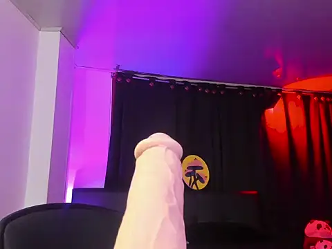 nataliasweet98 Adlı Modelin Canlı XXX Sohbeti