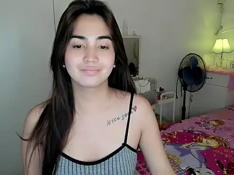 nica_doll 网络视讯表演