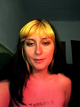 Lola_bunnyboll 라이브 XXX 채팅