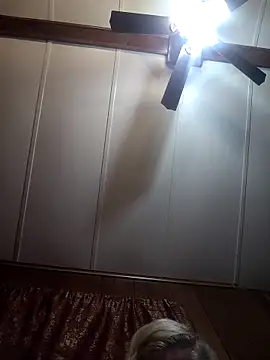 Chat +18 de BadAssBitchMakayla ao vivo