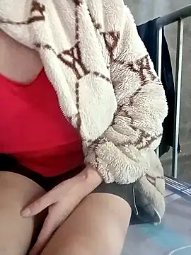 Npchi: διαδικτυακό σόου στην κάμερα