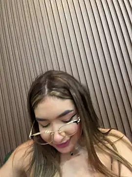 دردشة jenn_fit الجنسية المباشرة