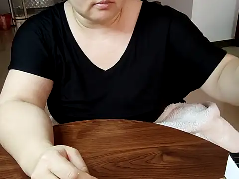 Онлайн чат XXX AngelwithEcup