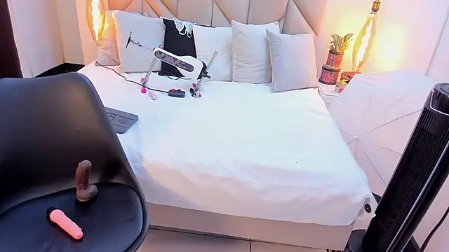 Chat +18 de SabrinaVantress ao vivo