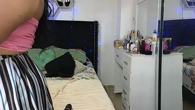 charlotte_077 Chat XXX live