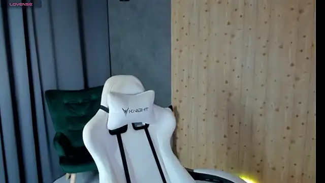 LeticiaRomano – Naživo XXX chat