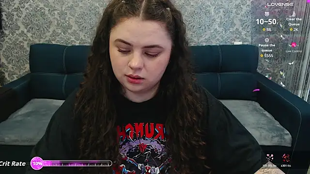 LunaRoub's Live XXX Chat