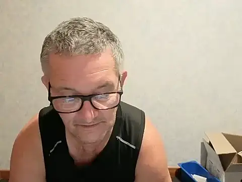 daddy_man 即時 XXX 聊天