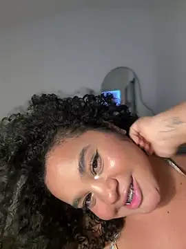 Lucy_wilson5 live XXX chat