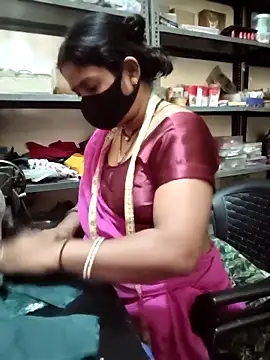 Hot_sexy_Monika: онлайн-секс-чат