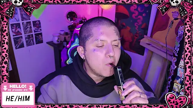 Show modela masterkevinftm na web-kameri