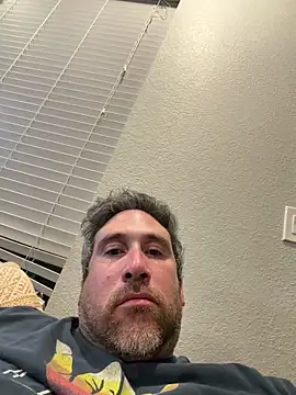 Vespapnp23's Live XXX Chat