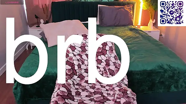 Tiffany-Grace 现场XXX聊天