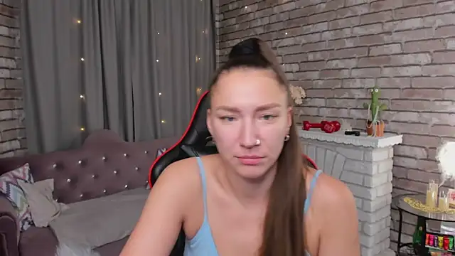 SarahCoksss – Naživo XXX chat