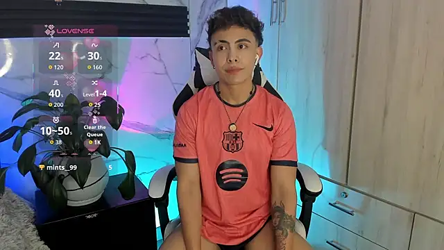 Saimonvela 现场XXX聊天