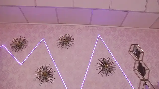 Chatroom XXX en direct de BustyEva_