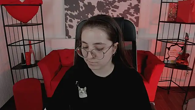 VirtuallVoyant Chat XXX live