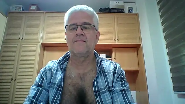 OperaticOmen Adlı Modelin Web Kamerası Şovu