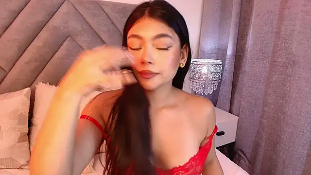 sara_owens7 Adlı Modelin Canlı XXX Sohbeti