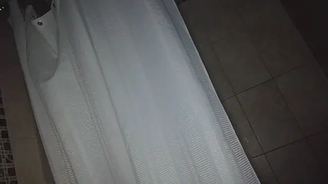 StacysMomXOXO Show in webcam