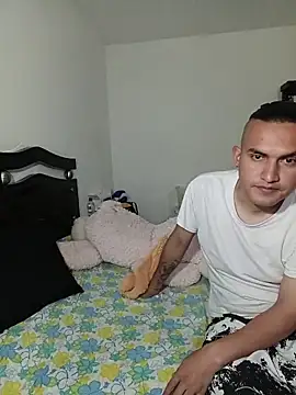 BombomAndAxel Adlı Modelin Web Kamerası Şovu