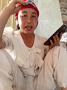 Chat +18 de lena-cute ao vivo