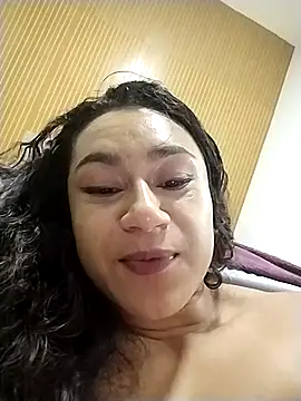 Chat XXX ao vivo de yummi__priv