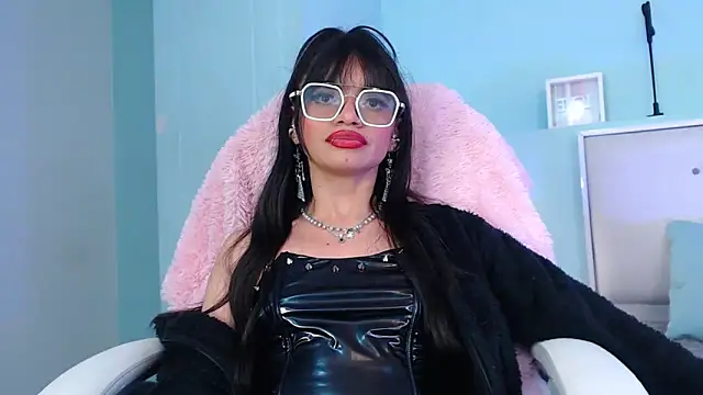 Emerald_gh's Live XXX Chat