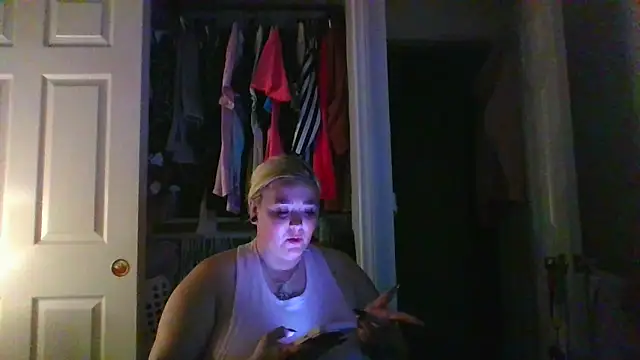 Pokazy przed kamerką – ajsin7