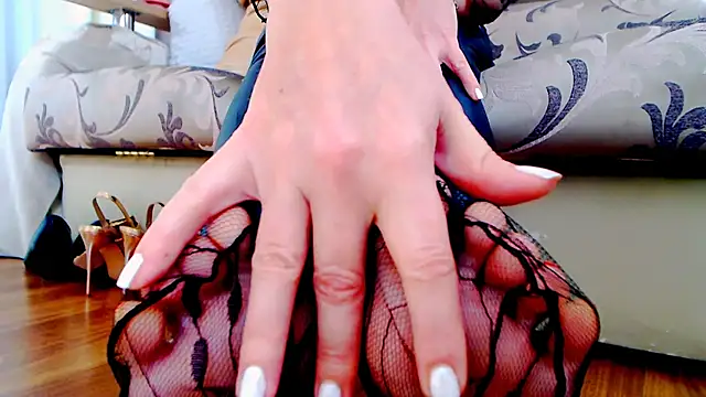 Live_View live XXX chat