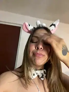 Pokazy przed kamerką – LilEuphoria