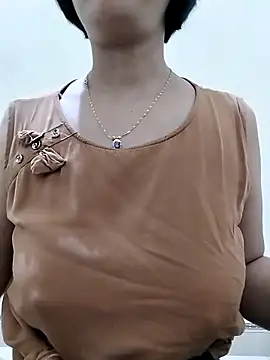 Pokazy przed kamerką – love_sexy090