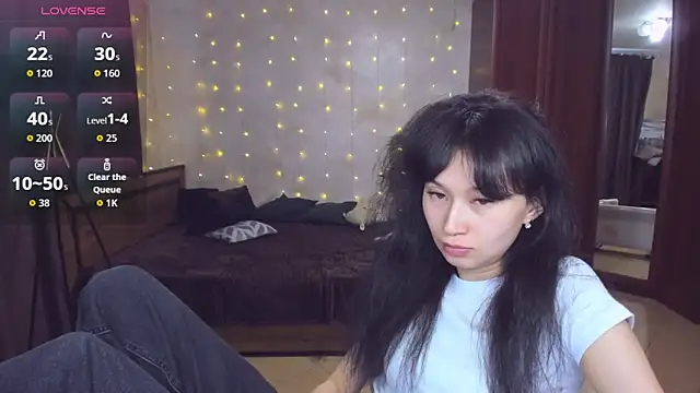 SheilaRare Adlı Modelin Canlı XXX Sohbeti