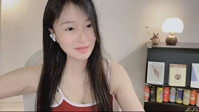 แชท XXX สดของ Onechestnut