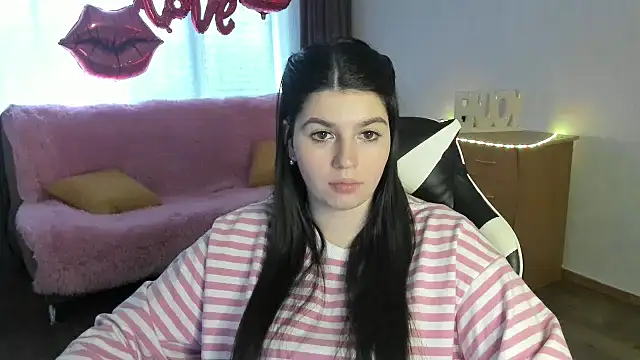 KisaModel লাইভ XXX চ্যাট