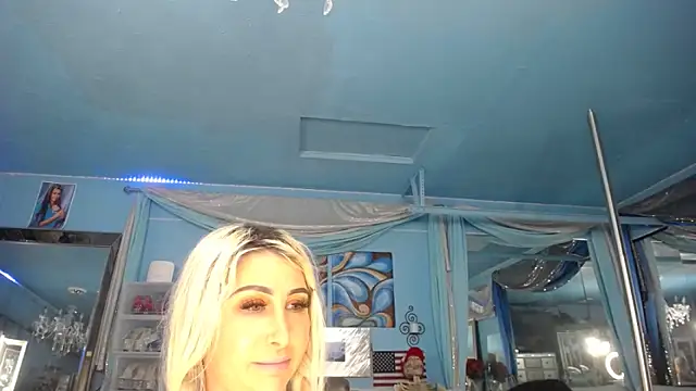 ADRIANNA_FOX Live XXX Chat