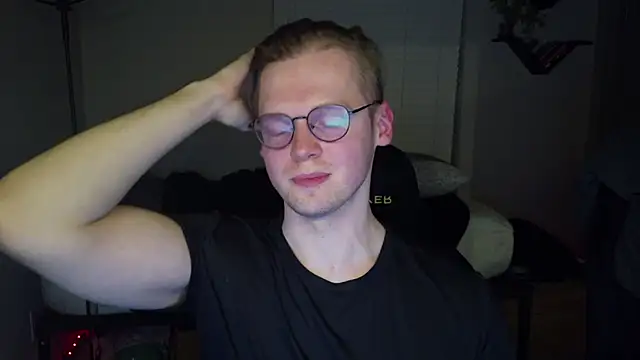 Pokazy przed kamerką – doloresman