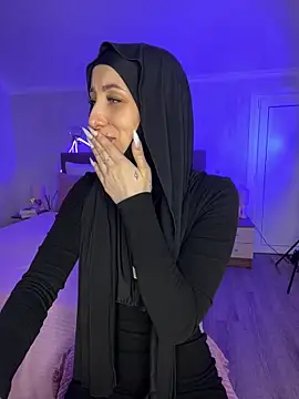 FlexibleDoll_ Adlı Modelin Canlı XXX Sohbeti