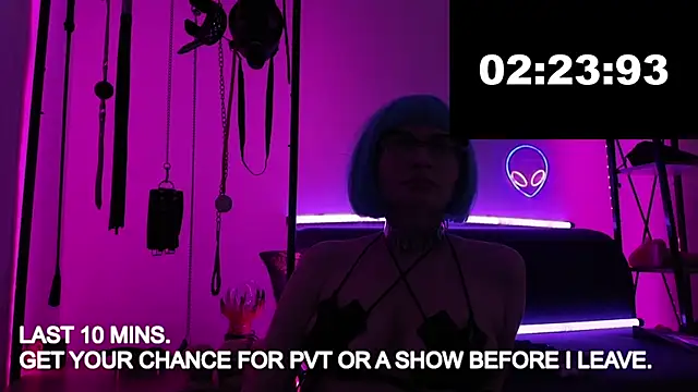 Chat +18 de CyberXGoddess ao vivo