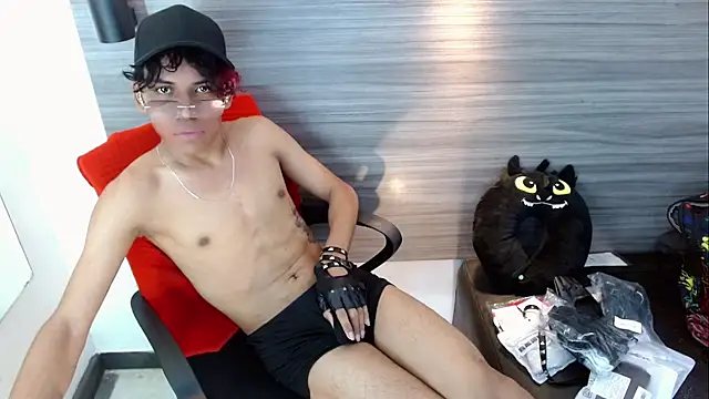 Pokazy przed kamerką – DaviidBuckx_